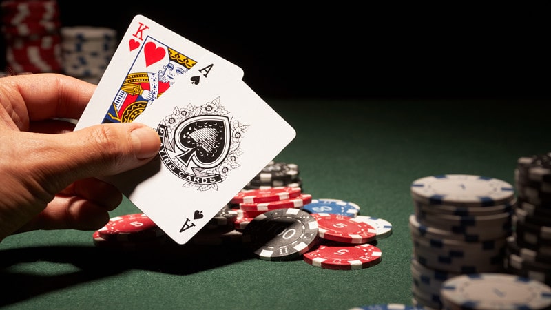 How to become an expert baccarat player?